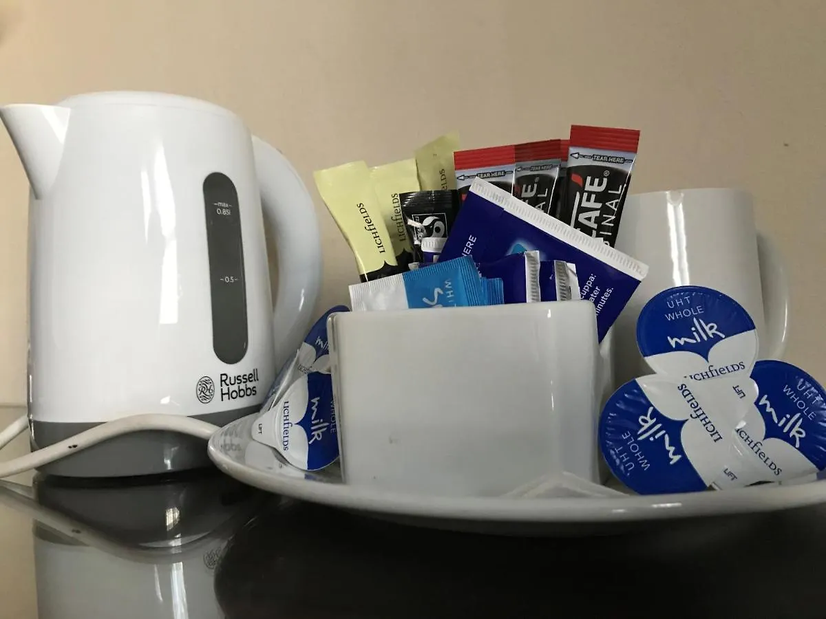 Airport Guest House Slough