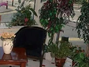Airport Guest House Slough