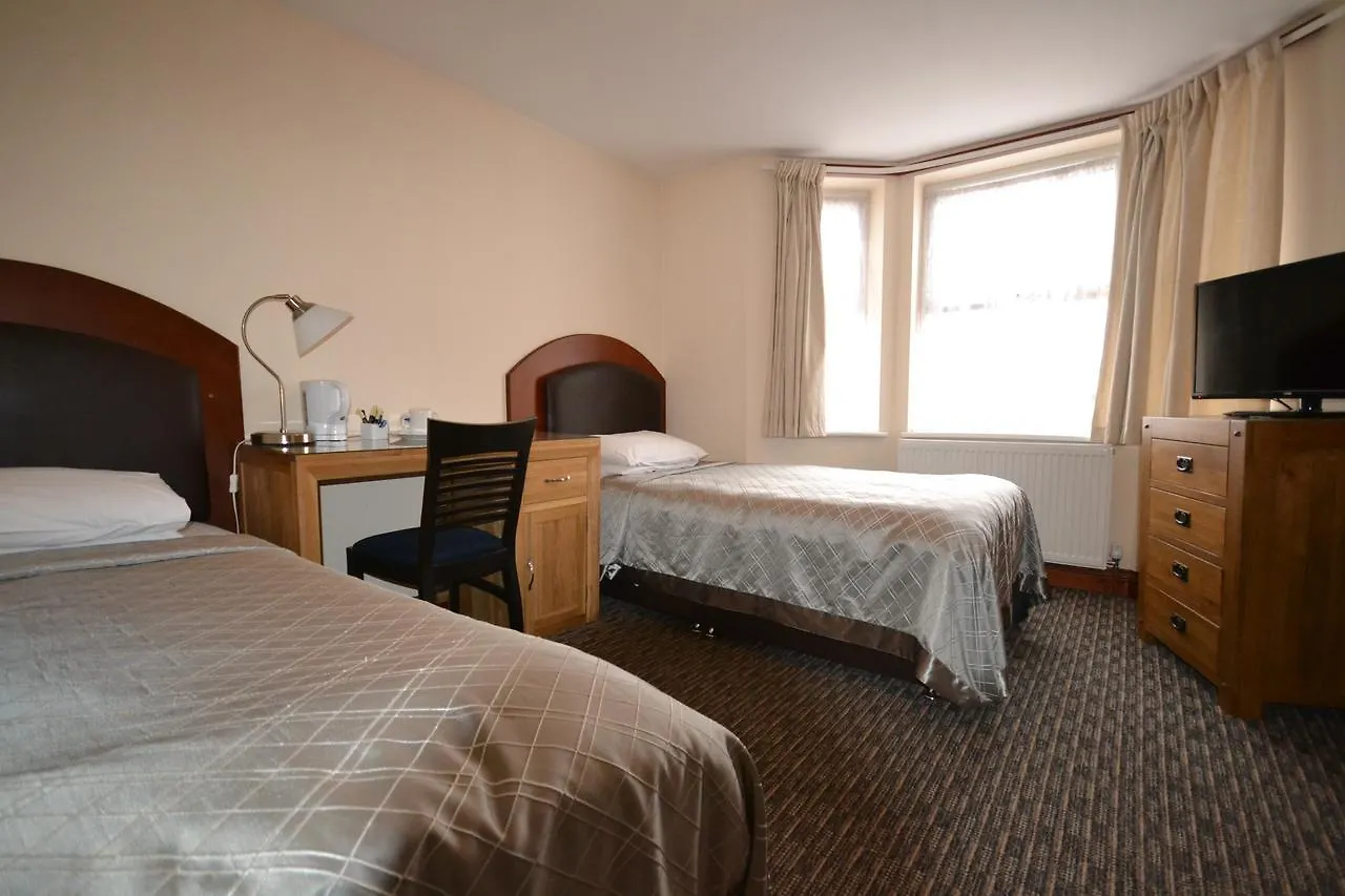Airport Guest House Slough