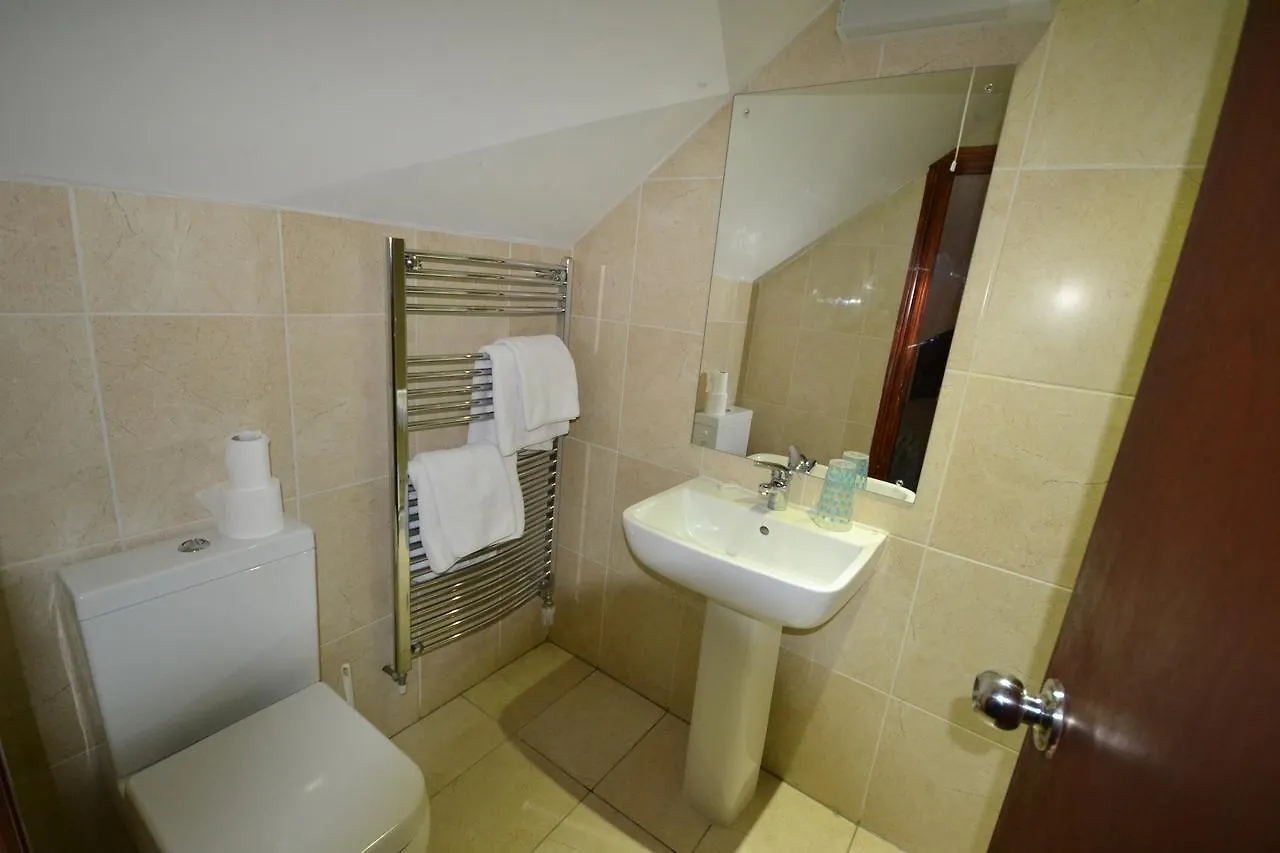 Airport Guest House Slough